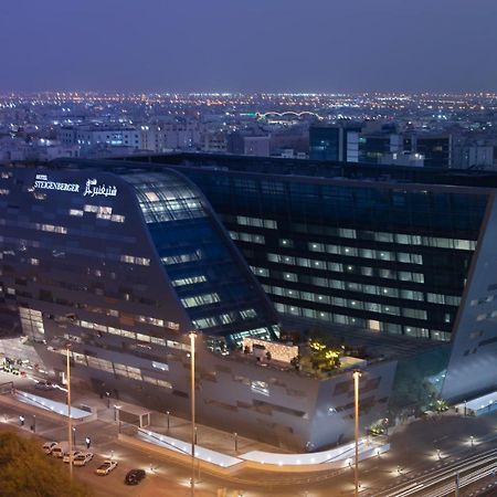 Steigenberger Residence 多哈 外观 照片 The hospital at night