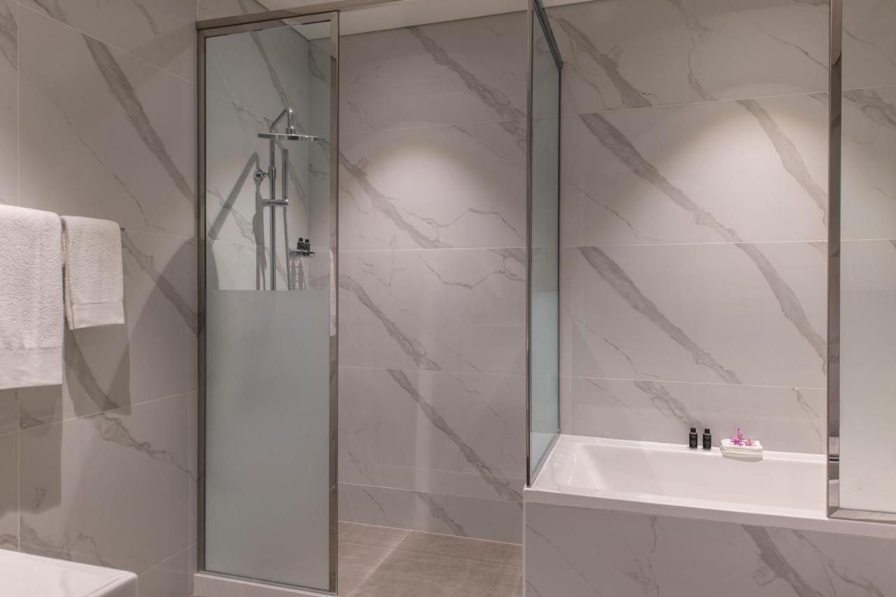 Steigenberger Residence 多哈 外观 照片 A shower enclosure